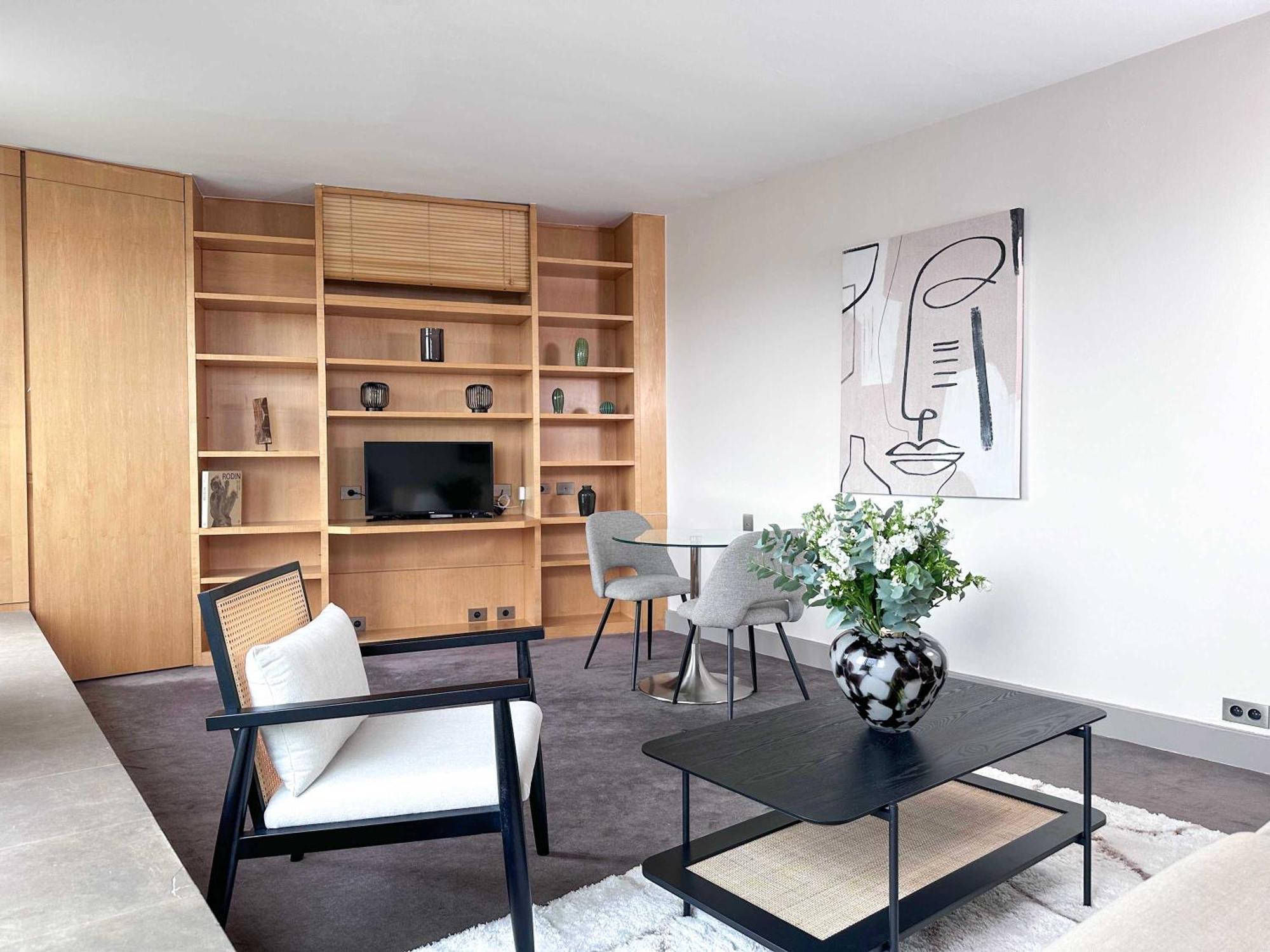 Unique Panoramic Flat Champs-elysees Apartment