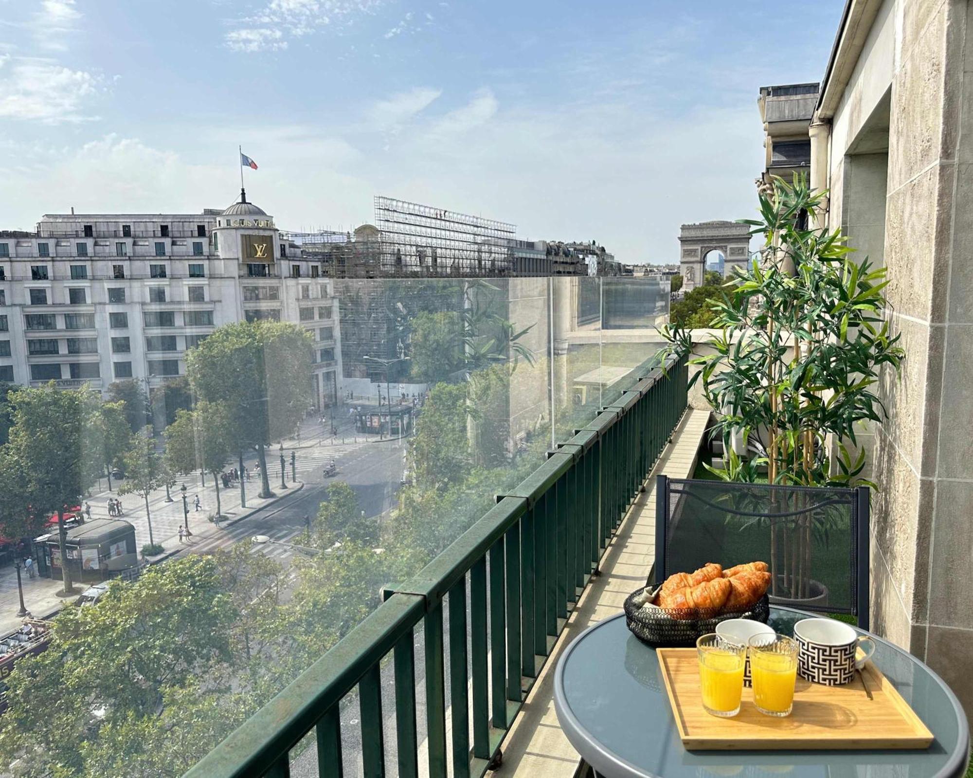 Unique Panoramic Flat Champs-elysees Apartment